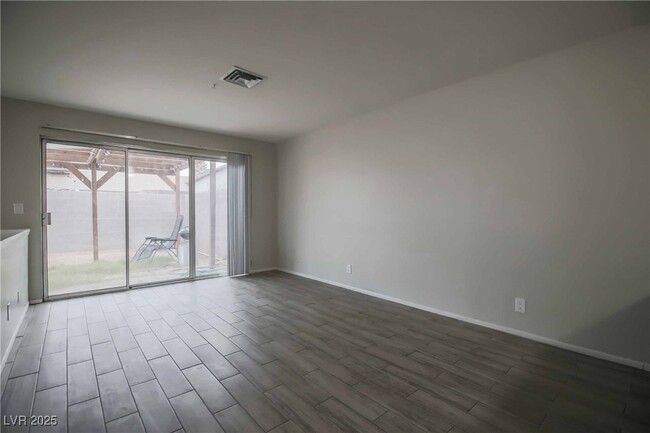Building Photo - 7019 Grassy Knoll St