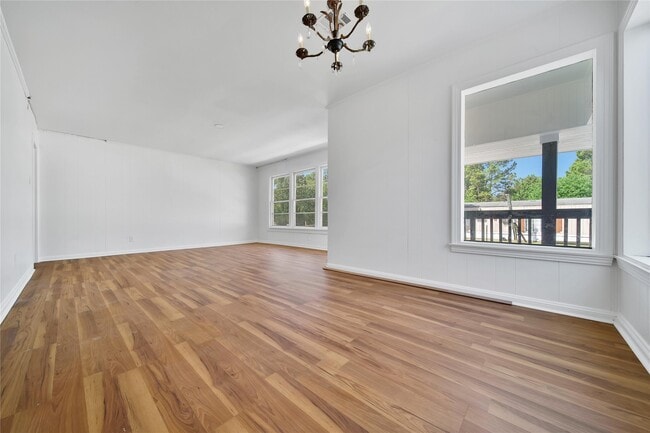 Foto del edificio - 504 N Magnolia Dr