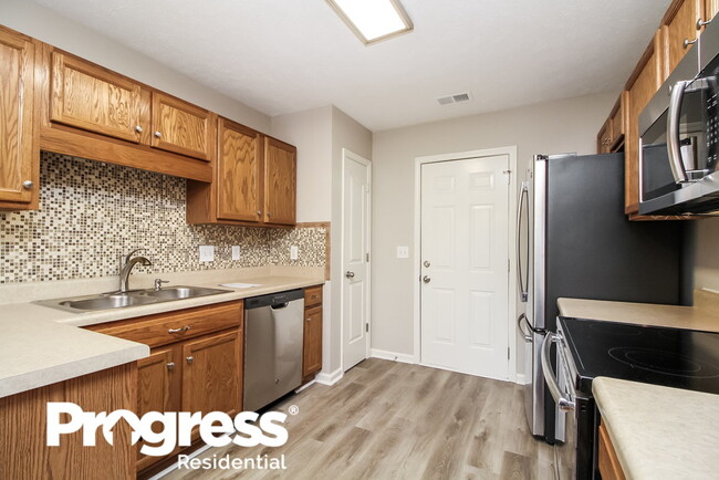 Building Photo - 1253 St Andrews Dr