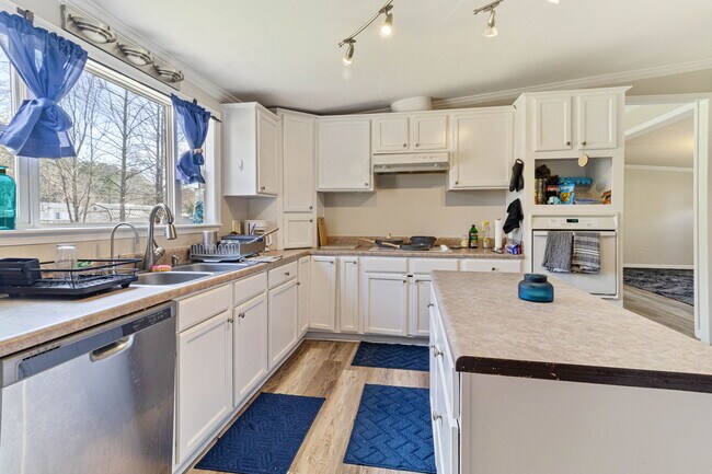 Foto del edificio - 214 Shipman's Pike