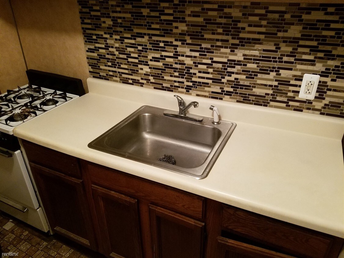 10 Corbin Ct Unit 1, Wilmington, DE 19805 Condo for Rent in