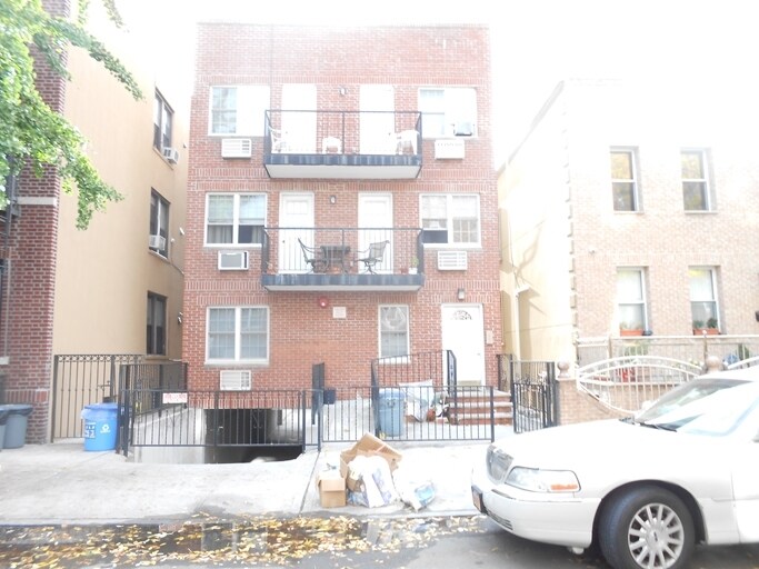 Primary Photo - 2527 35th St