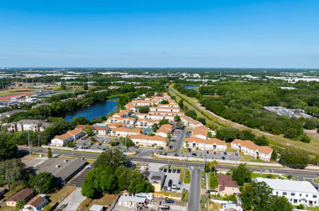 Foto del edificio - 7210 N Manhattan Ave