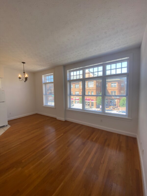 Foto del edificio - 660 N High St