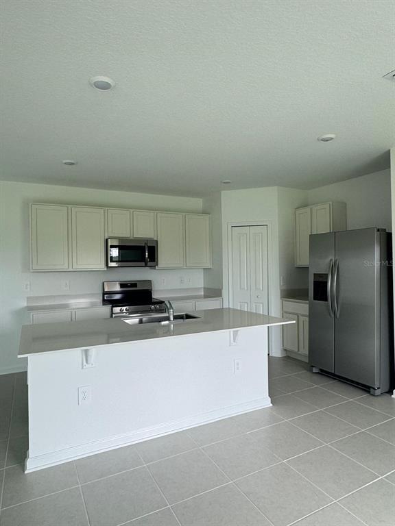 Foto del edificio - 4401 River Beacon Blvd