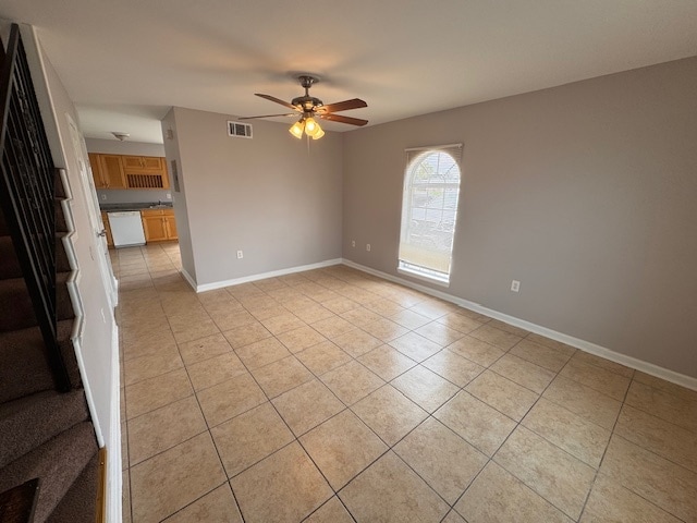Living room - 3333 Golden Dr