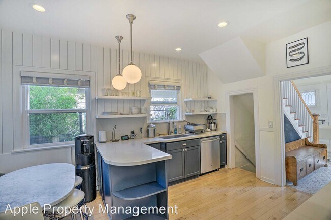 Building Photo - 3 br, 2 bath House - 1915 1st Ave North