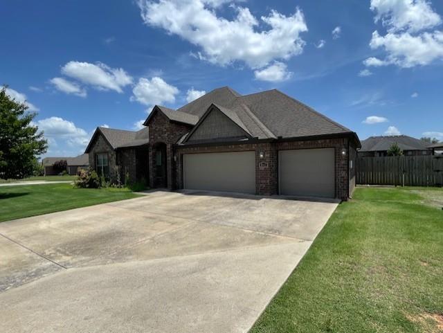 Foto del edificio - 1513 Crestwood Hills Ln
