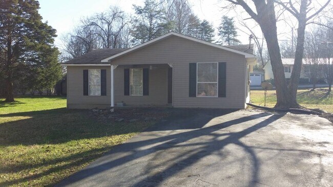 Building Photo - 200 Battlefield Rd
