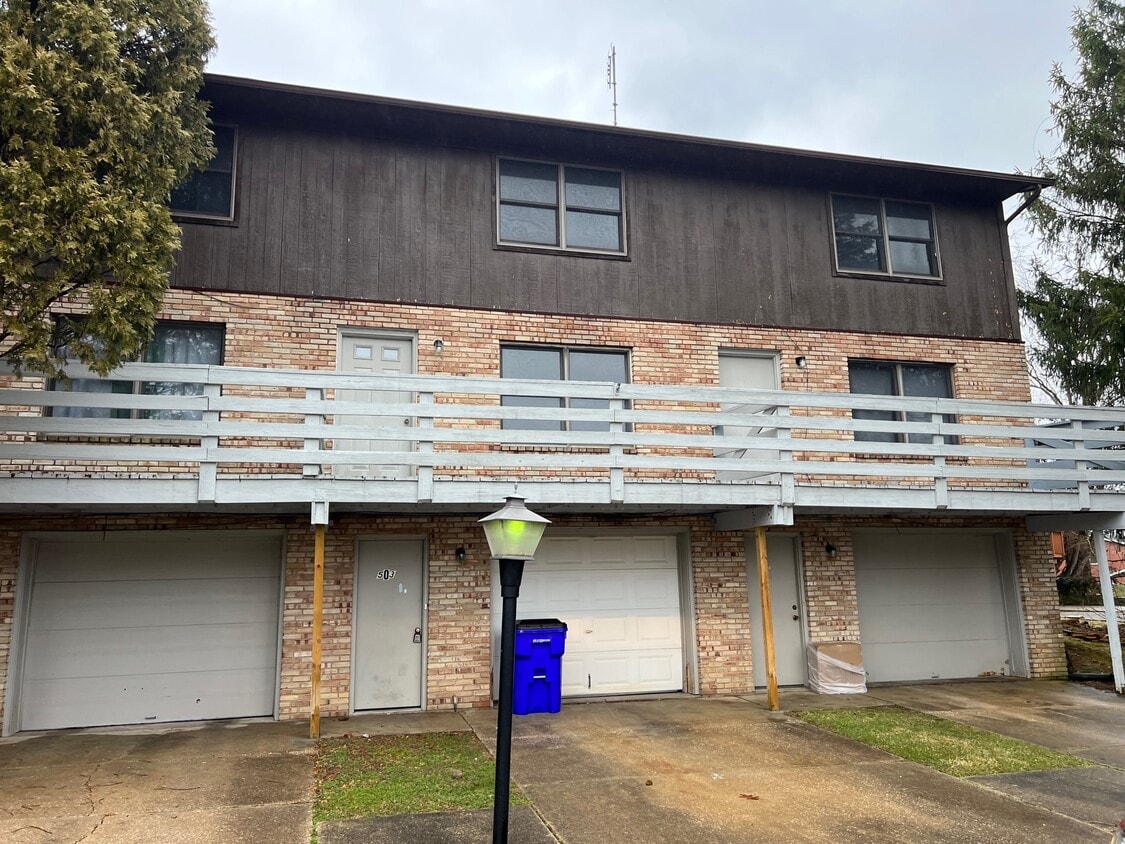 503 N Park Ave Unit 503, Ravenna, OH 44266 Condo for Rent in Ravenna