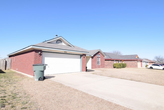 Building Photo - 4311 Wade Dr