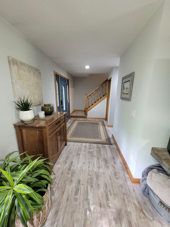 Foto del edificio - 1121 Spring Hill Rd