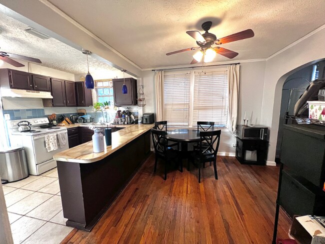 Foto del edificio - 6718 Drayton St