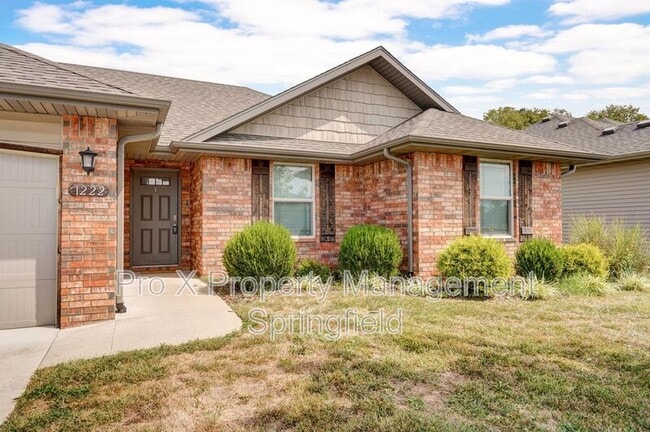 Foto del edificio - 1222 S Tanner Ave