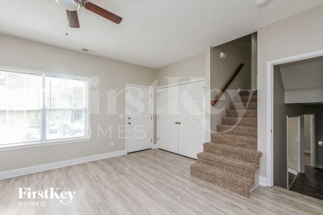 Foto del edificio - 714 Berkshire Dr
