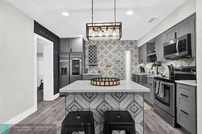 Foto del edificio - 913 SW 22nd St