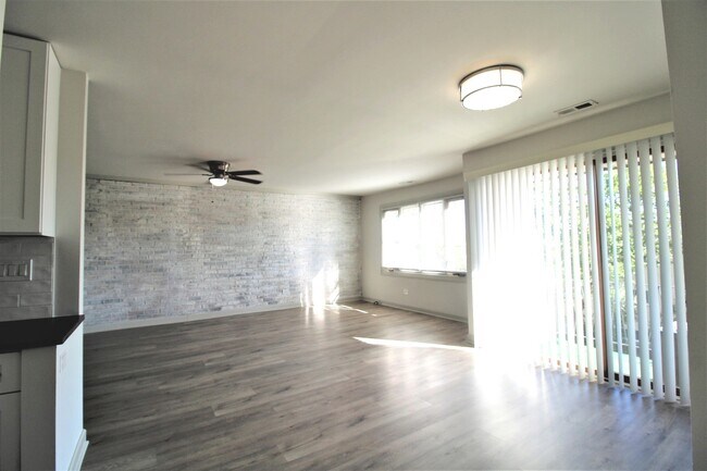 Building Photo - 6027 103rd St