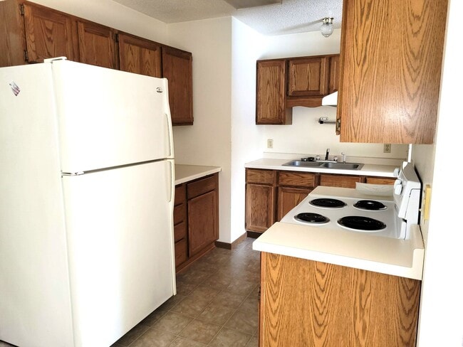 Building Photo - 4704 Speros Ln