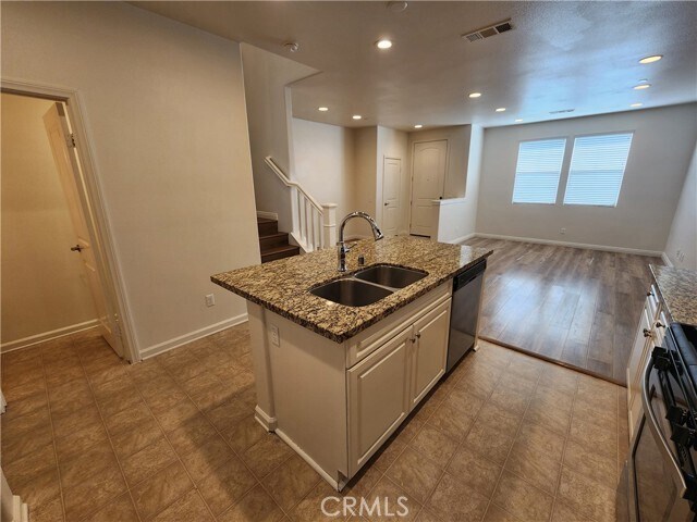 Building Photo - 2848 E Via Fiano