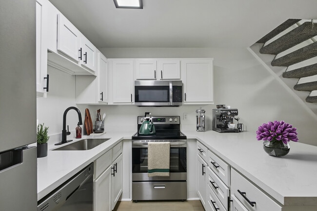 Photo - ReNew Greenway Apartments