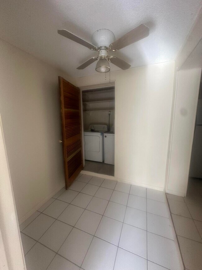 Foto del edificio - 5725 NW 14th Ct