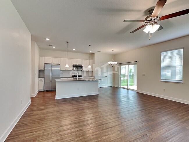Foto del edificio - 1211 Livengood Wy