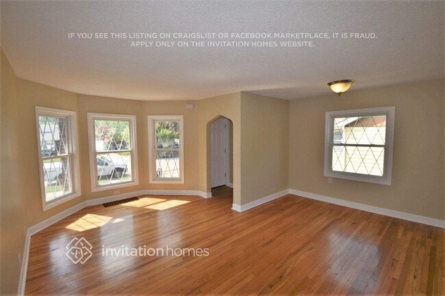 Building Photo - 9837 S 54th Ave