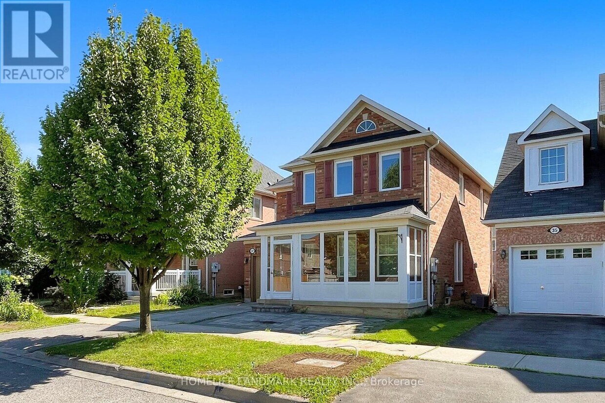 Photo principale - 37 Roy Rainey Ave