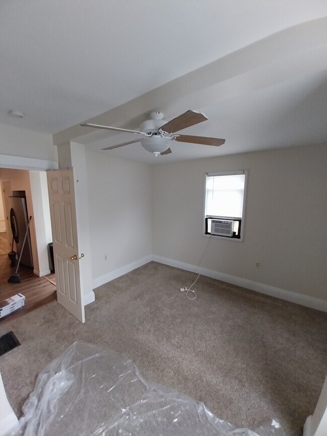 Master bedroom with a/c - 1230 Park Ave