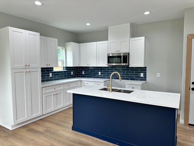 Foto del edificio - 8404 Tate St