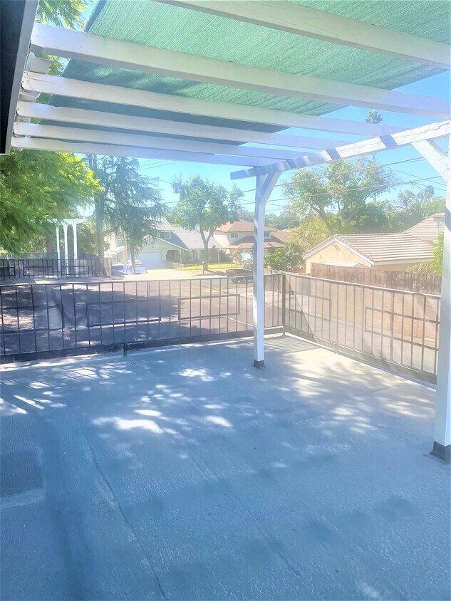 Foto principal - 587 Silverwood Ave