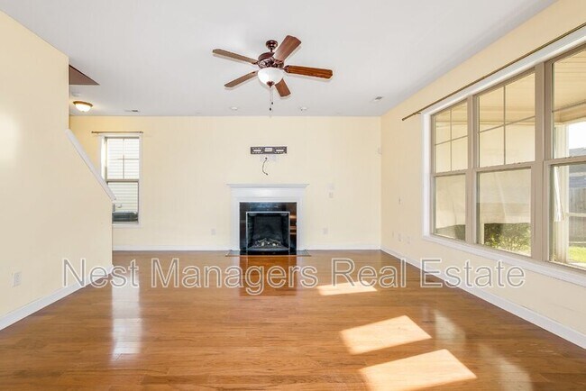 Foto del edificio - 2828 Deepwater Ct