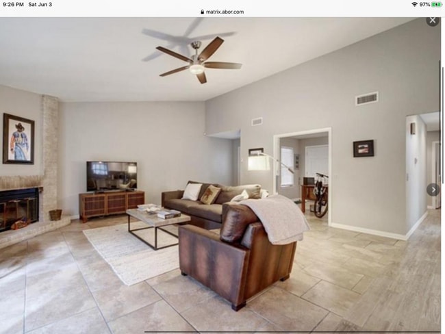 Building Photo - 9518 Topridge Dr
