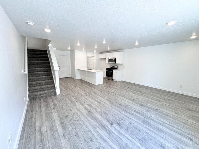 Building Photo - 1388 S 3600 E
