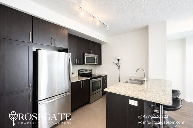Building Photo - Spacious 2-Bedroom Corner Condo with Parking, Locker & Utilities Included in Mississauga