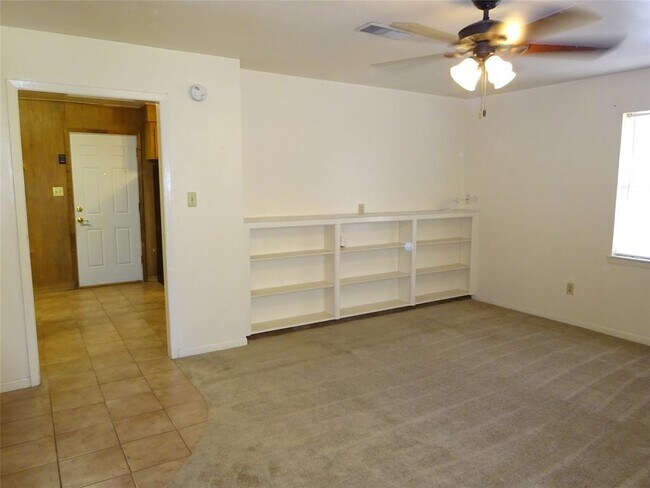 Building Photo - 311 Moss Hill Ln