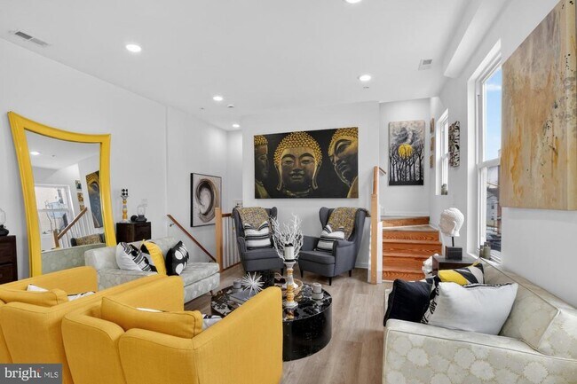 Foto del edificio - 2352 W Thompson St