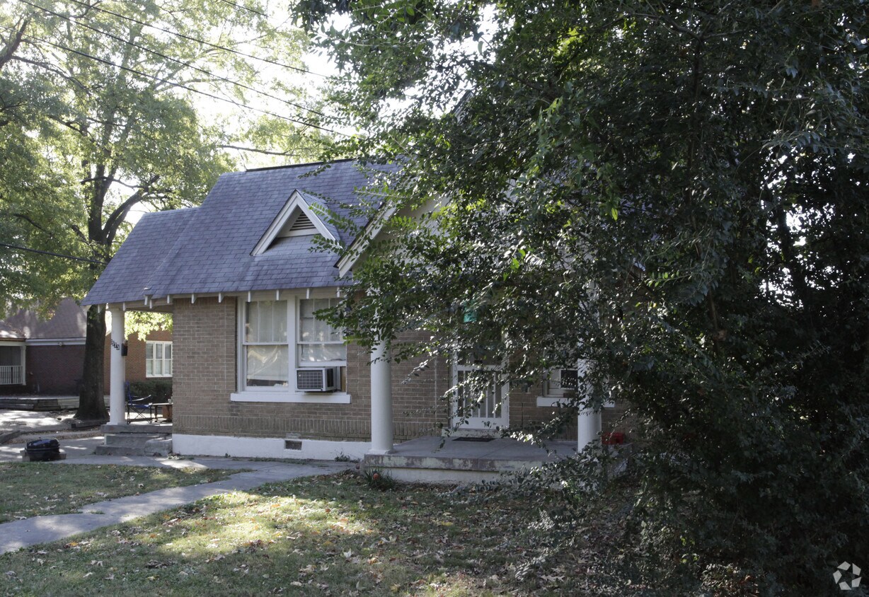 Foto del edificio - 3571 Mynders Ave