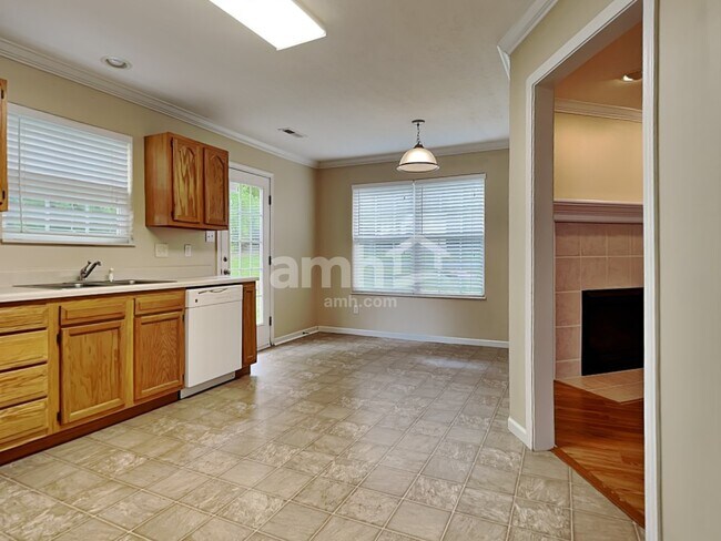 Building Photo - 5601 Still Meadow Ln