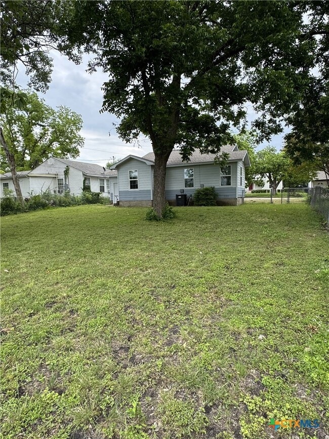 Building Photo - 1514 S 15th St