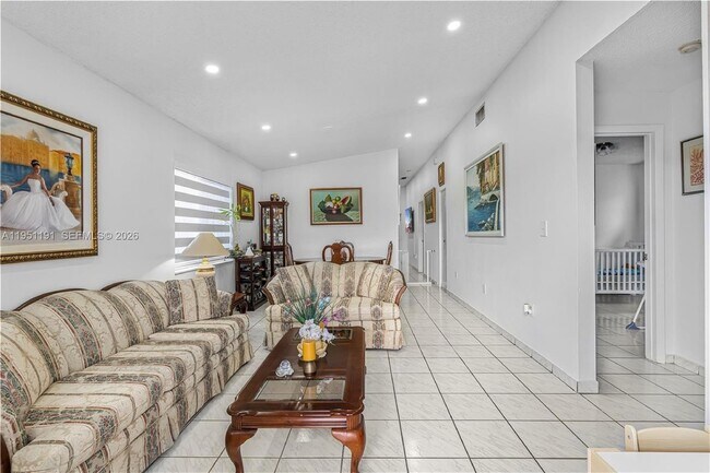 Foto del edificio - 7117 W 30th Ln