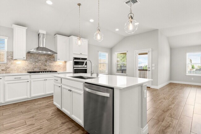 Building Photo - 2255 Oak Run Pky