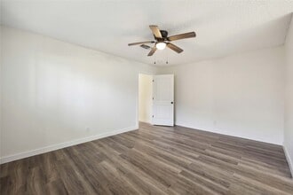Building Photo - 12418 A Bar Dr