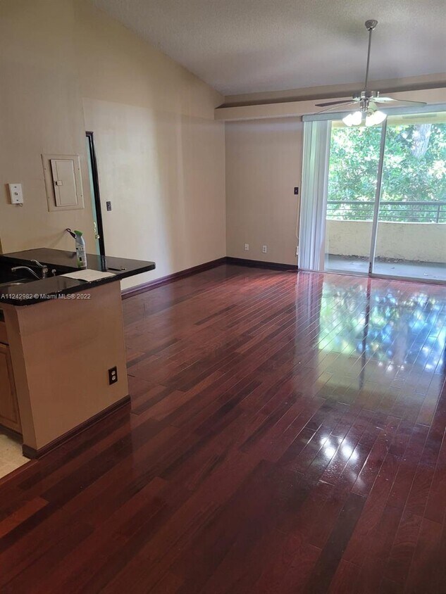 731 Lyons Rd Unit 16204, Coconut Creek, FL 33063 Condo for Rent in Coconut Creek, FL