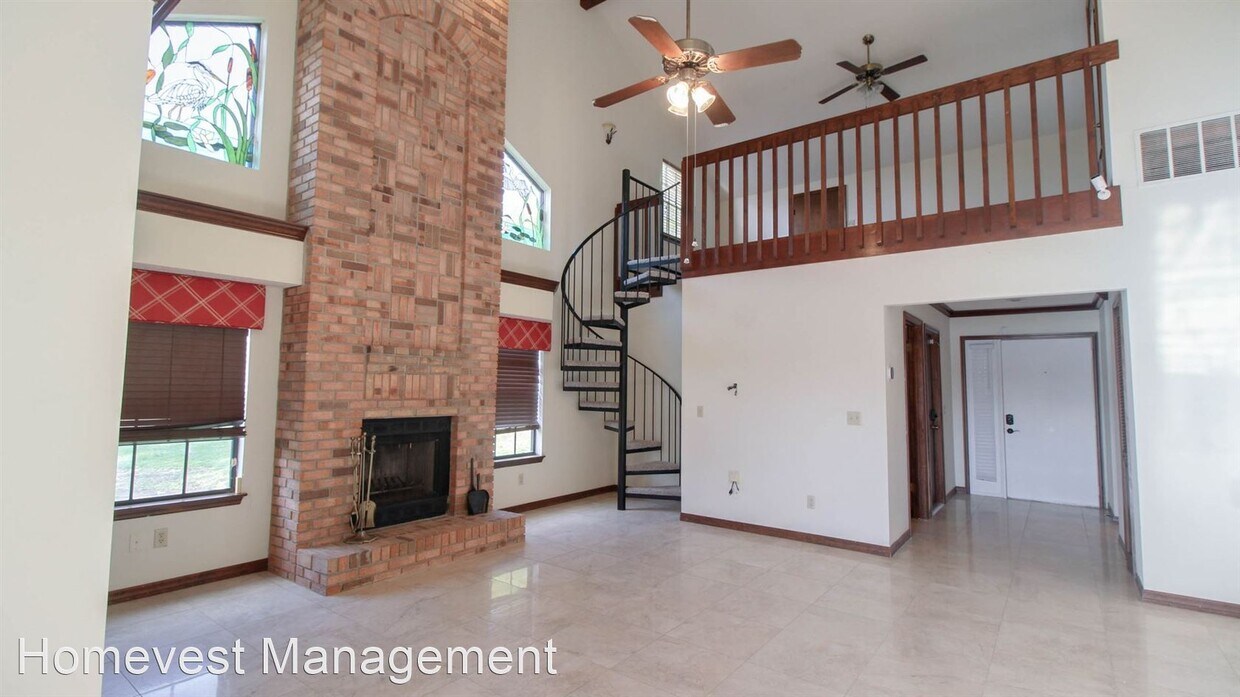 Primary Photo - 2 br, 2 bath House - 3330 Chatsworth Lane