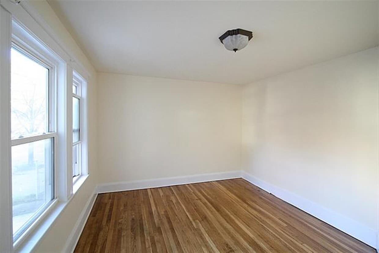 Primary Photo - 177 Boston Ave