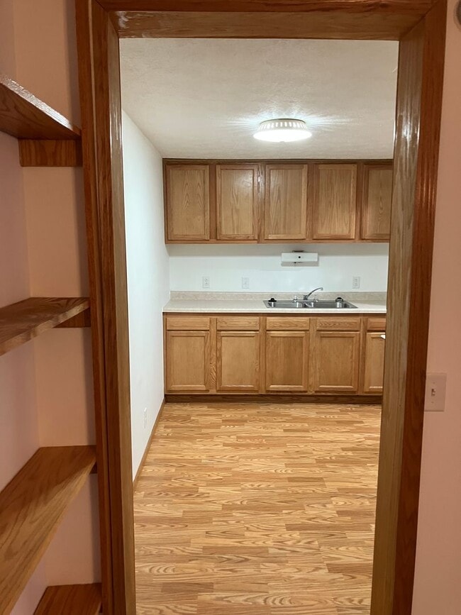 Foto del edificio - 2 Bedroom Unit available at New Bremen Flats!