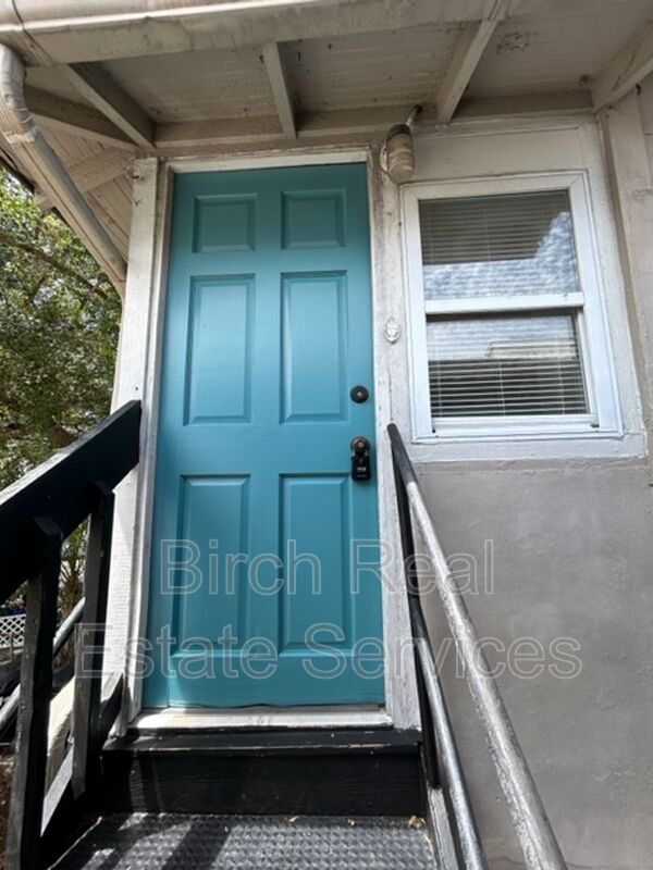 Foto del edificio - 837 10th Ave N
