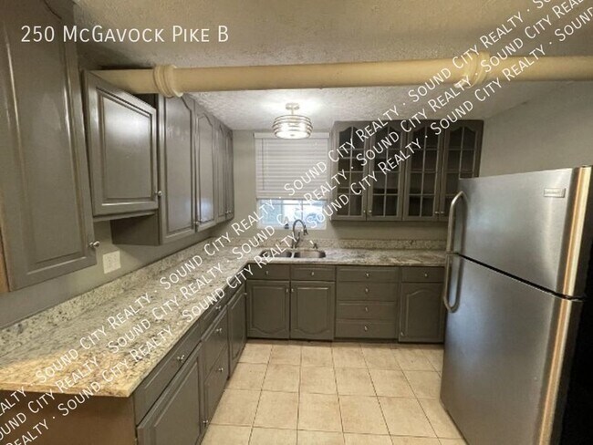 Building Photo - DONELSON 1 Bed/1 Bath - Close to Everythin...