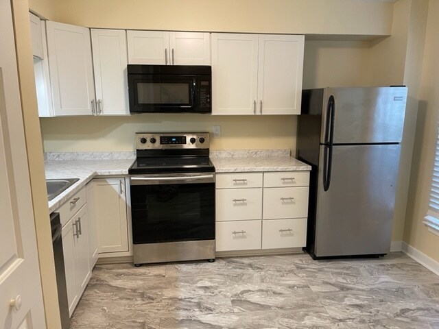 Kitchen - 7013 Fox Grn W